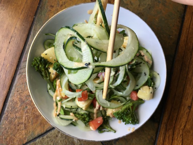 Thai Cucumber Bowl (V/GF) – Bunny's Bite